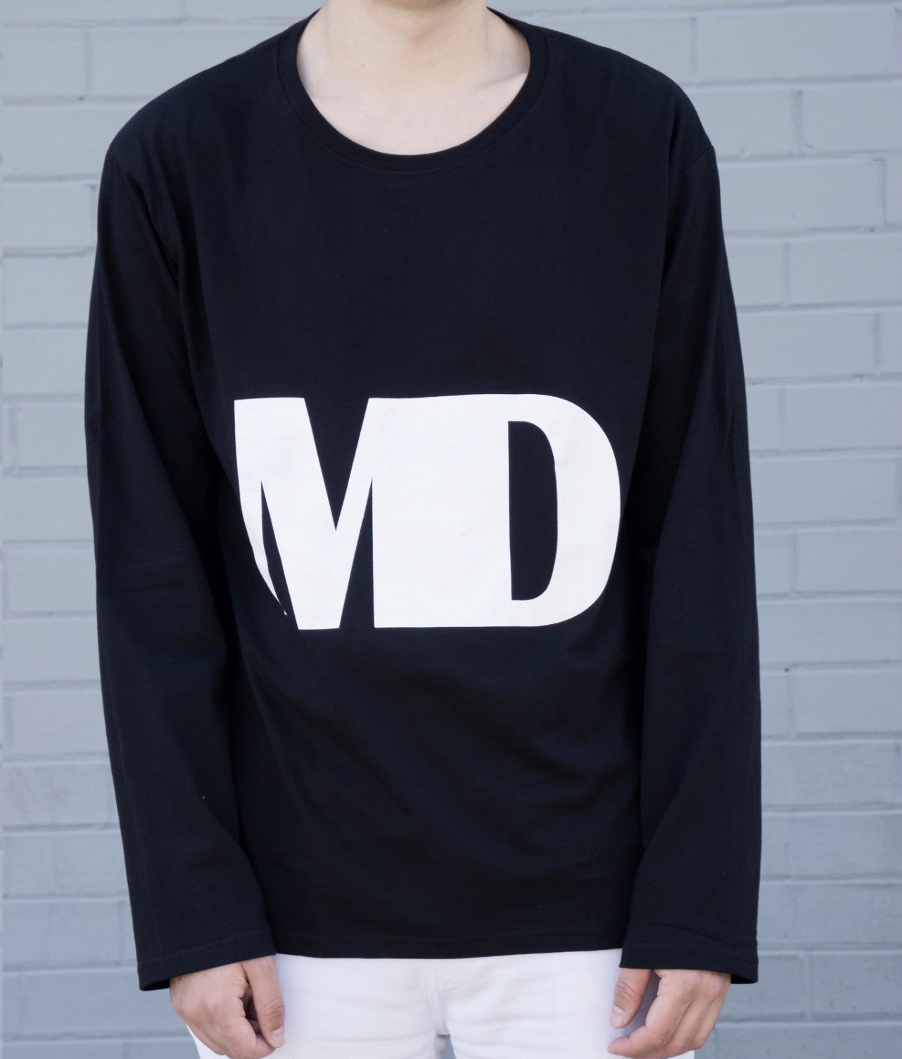 Oversized extended long sleeve tee (Solid Black)